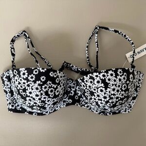 Size Large Old Navy Black & White Floral Underwire Bikini Top